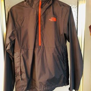 Men’s North Face Hooded Rain Pullover